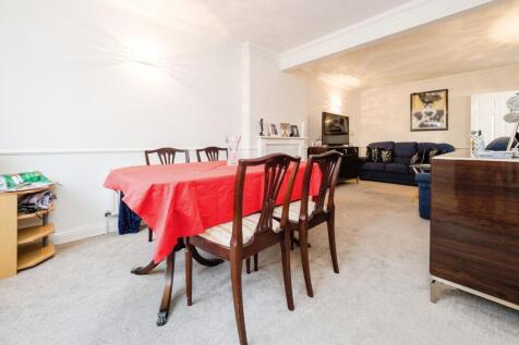 Lounge Dining Room