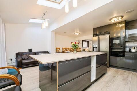 Kitchen Living Area