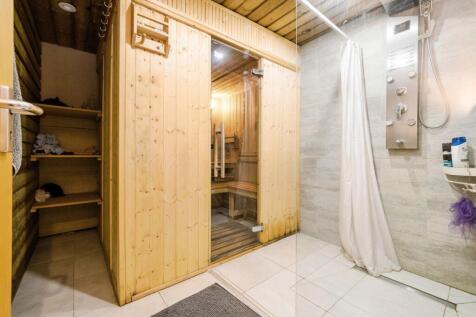Annexe Shower