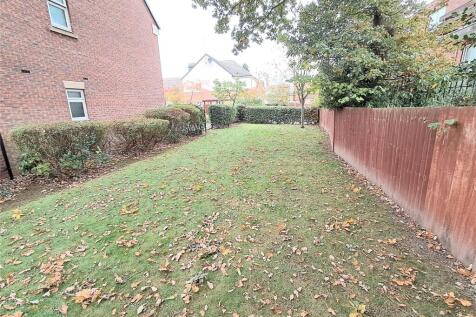 Communal Side Garden
