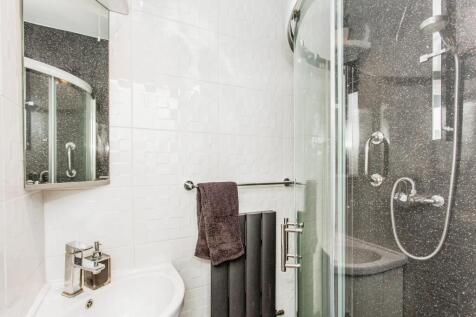 G/Floor Shower Room