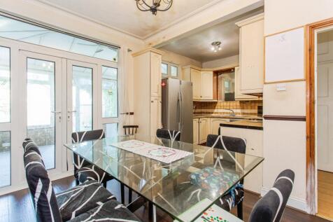 Dining Room/Kitchen