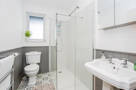 Family Shower Room
