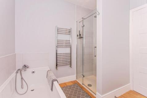 Bath/Shower Room