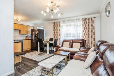 Kitchen/Reception