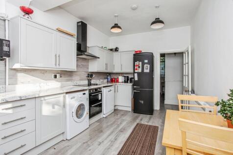 Kitchen/Breakfast Rm