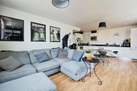 Lounge/Kitchen