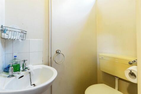 Toliet