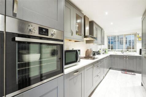 Fitted Kitchen