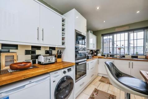 Fitted Kitchen