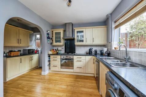 Fitted Kitchen
