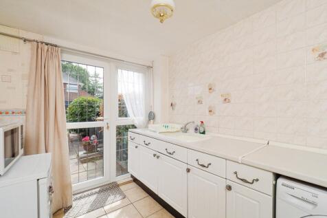 Fitted Kitchen