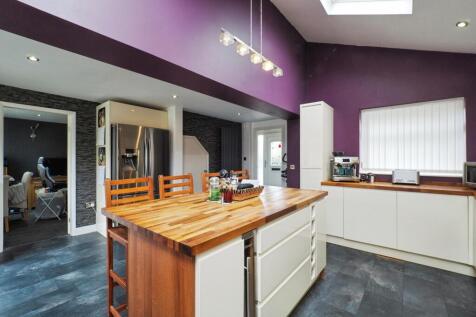 Fitted Kitchen