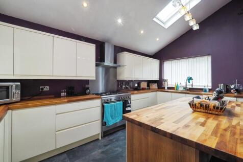 Fitted Kitchen