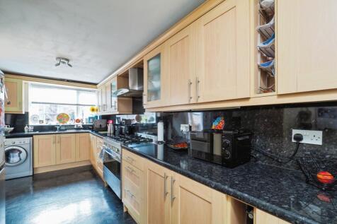 Fitted Kitchen