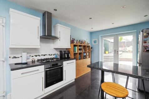 Fitted Kitchen