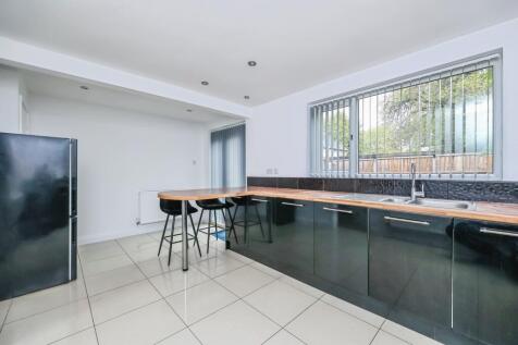 Fitted Kitchen