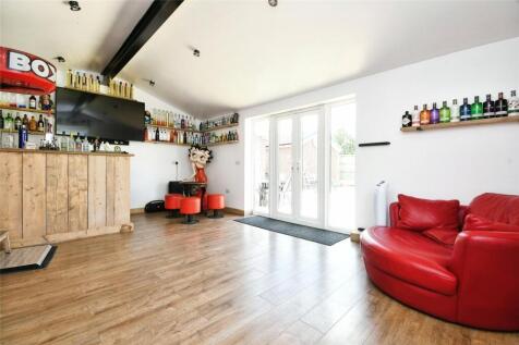 Bar / Games Room