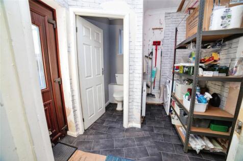 Wc / Laundry Room