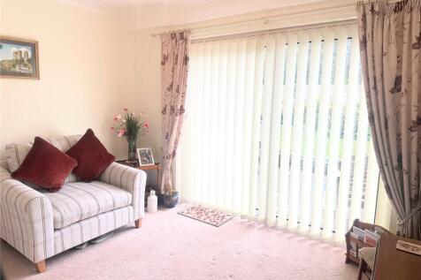 Dining/Bedroom