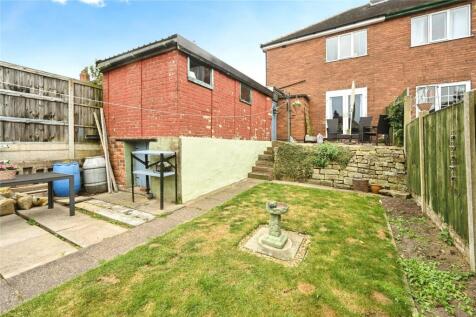 Garden / Rear