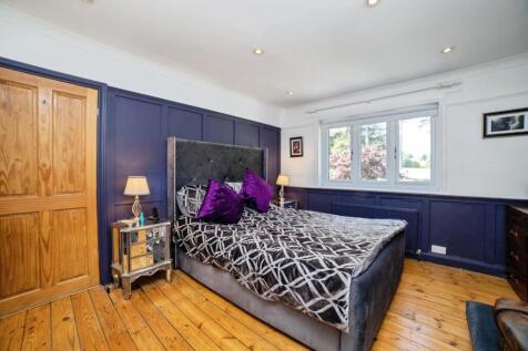 Photo- Bedroom
