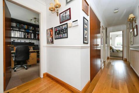 Photo- Entrance Hall
