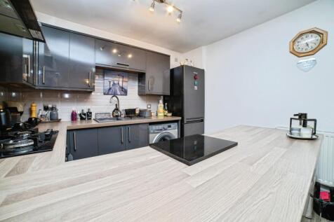 Kitchen-Dining-Loung