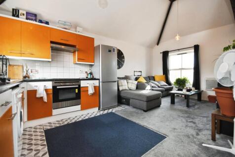 Lounge/Kitchen