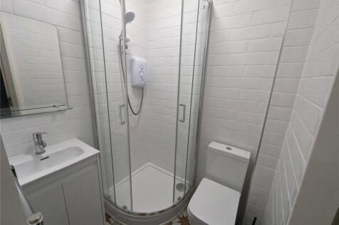 Bedroom 1 Ensuite