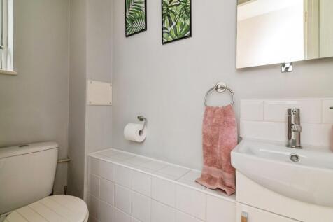 Ground Wc