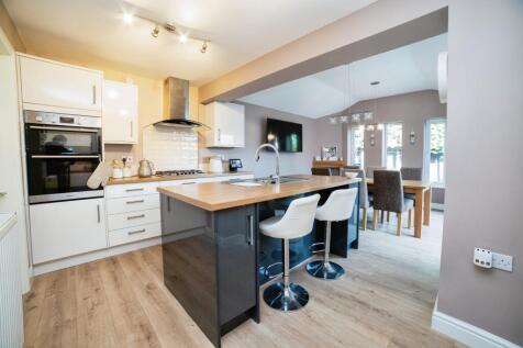 Family Kitchen Diner