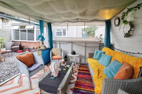 Under Cover Seating