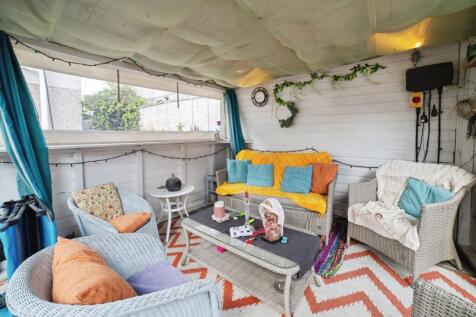 Under Cover Seating
