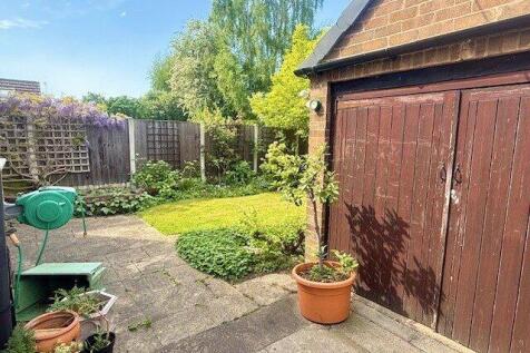 Garage &amp; Garden