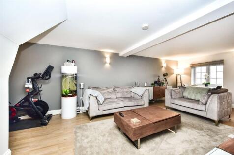 Lounge/ Diner