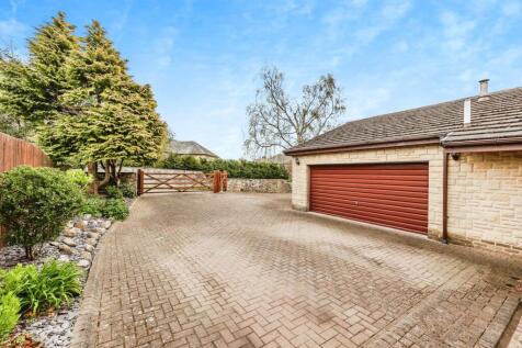 Front/Driveway