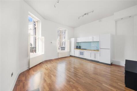 Reception/Kitchen