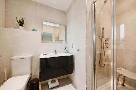 Ensuite Shower Room
