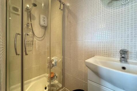Ensuite Shower