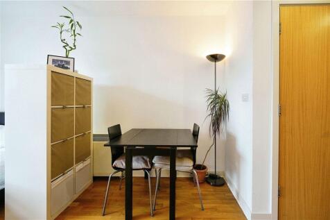 Studio Room