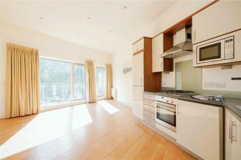 Lounge Kitchen