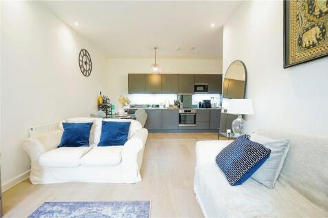 Lounge-Kitchen