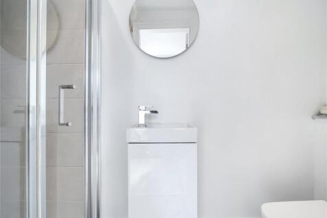 Downstairs shower Rm