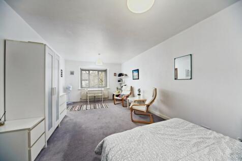 Lounge/Bedroom