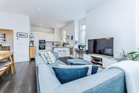 Lounge/Kitchen