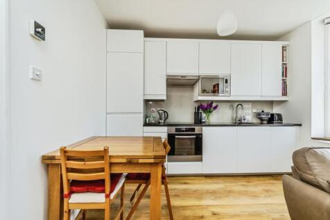 Lounge/Kitchen
