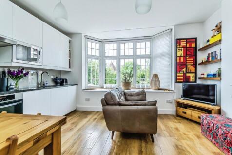 Lounge/Kitchen
