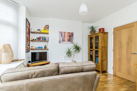 Lounge/Kitchen