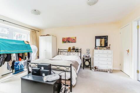 Bedroom To Annex